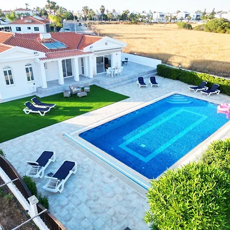 Villa Aquamarine