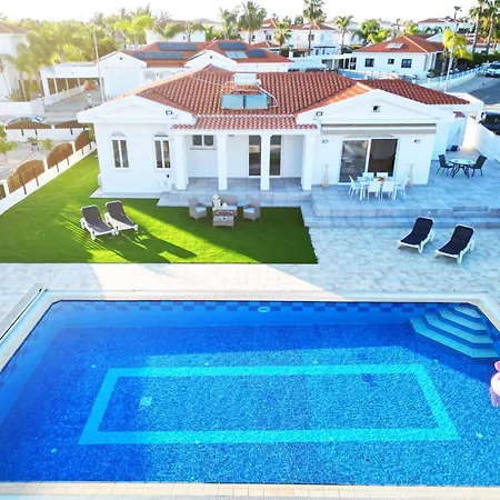 Villa Aquamarine Aya Napa